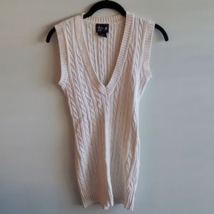 🔥4 for $20- Cream Colored Sweater Vest